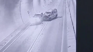 Tünelde Feci Çarpışma Kamerada! 7 Kişi Yaralandı