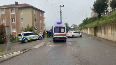 Motosiklet Otomobile Çarptı: 1 yaralı