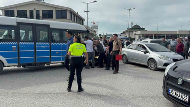 Minibüs ile Motosiklet Çarpıştı!