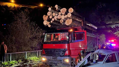 Köprü Girişinde Feci Kaza: 2’si Ağır 3 Yaralı