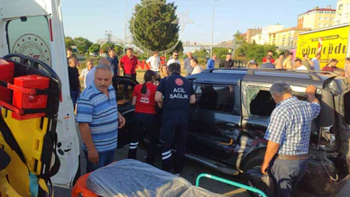 Kavşakta Kaza: Otomobil Sürücüsü Yaralandı