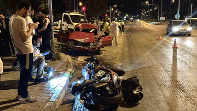 Kırmızı Işık İhlali Faciaya Yol Açtı! Motosiklet Sürücüsü Metrelerce Sürüklendi