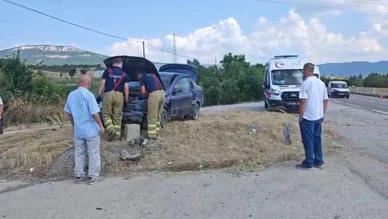Peş Peşe İki Kaza: 4 Kişi Yaralandı