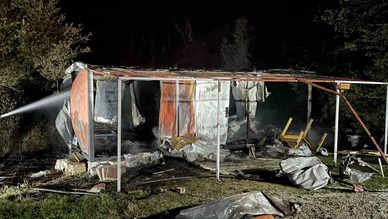 Bağ Evi Alevlere Teslim Oldu