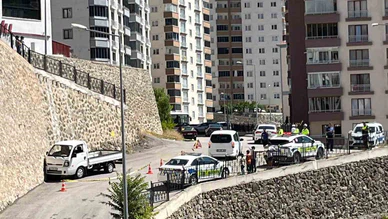 Direksiyon Başında Fenalaşan Sürücü Hayatını Kaybetti