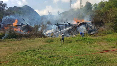 Korkutan Yangın: 4 Hanenin Yaşam Alanı Zarar Gördü