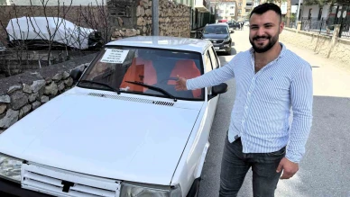 5 saniyelik heves için iki maaşından oldu