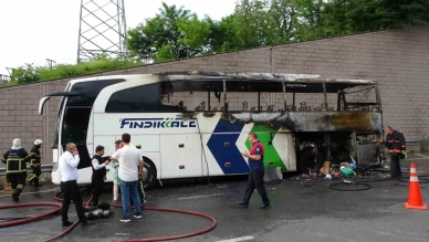 Yolcu otobüsü alev alev yandı