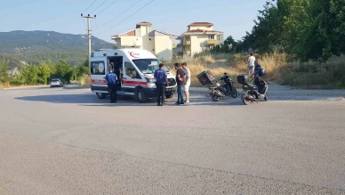 Motosiklet devrildi: 2 yaralı