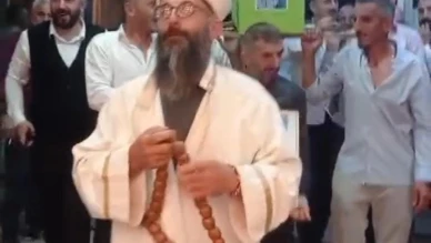 Düğün salonuna tabutla girdiler