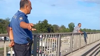 İntihara kalkışan şahsı polis ikna etti