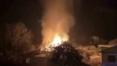 Alevler geceyi aydınlattı