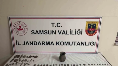 Jandarma, Tarihi Eser Kaçakçılarının Peşine Düştü ve Ele Geçirdi!