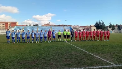 Takım Yok, Futbol Yok, Skor: 0-1