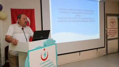 Amasya’da Hizmet Kalitesini Artırmaya Yönelik Öz Değerlendirme Toplantısı Gerçekleştirildi