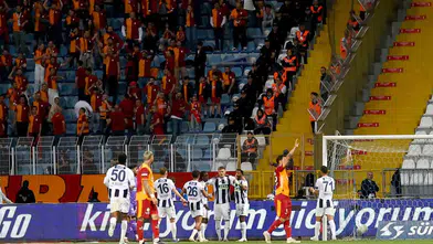Şampiyon Sezonu Mağlup Kapattı