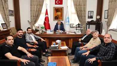 Başkan Alp Kargı Misafirlerini Belediyede Ağırladı