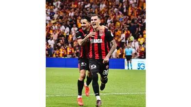 Kyziridis Bir Gecede Tarihe Geçti!