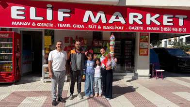 Merzifon Gençleri’nden Esnafa Fidanlı Destek