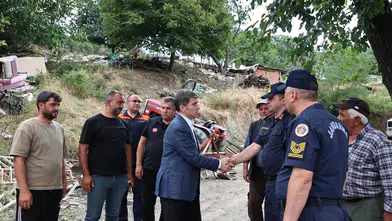 Amasya Valisi Bakan Kayıp Gencin Ailesinin Yanında