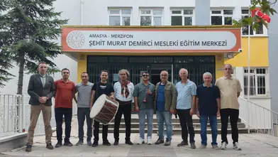 Merzifon Sanayisinde Ahilik Coşkusu: Davul Zurnayla Esnafı Gezerek Lokum Dağıttılar