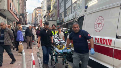 Kurye SUV Aracın Çarpmasıyla Yaralandı