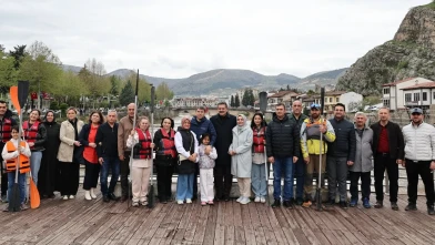 Amasya Yeşilırmak’ta Kano Şöleni