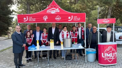 Amasya Chp’den Öğrencilere İkram
