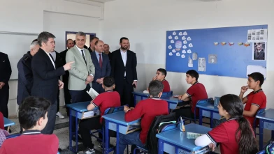 Amasya Valisi Bakan’dan Eğitime Yakın İlgi