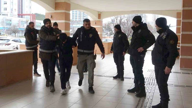 Mahkeme Salonda Gerilim: Cinayetle Bitecek Kavganın Şüphelilerinden Aileye Taziye Ziyareti