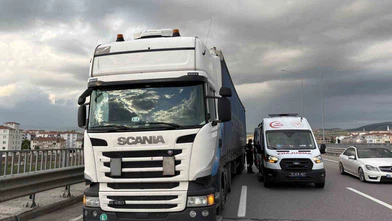 Çorum’da Otomobil ile Tır Çarpıştı: 1 Yaralı