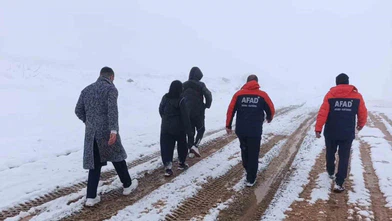 Çorum’da Dağda Mahsur Kalan 3 Kişi AFAD Tarafından Kurtarıldı