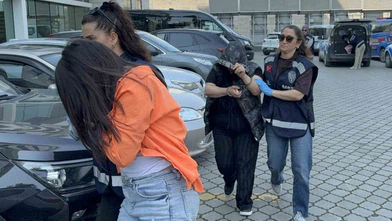 Adliyede Kavga: Polise Direndiği İddia Edilen 3 Kadın Tutuklandı