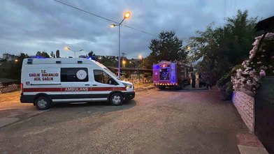 Ardiye Yangını Korkuttu! Alevler Evlere Sıçramadan Söndürüldü