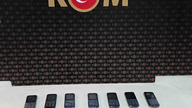 Kaçak Cep Telefonu Operasyonu: 19 Telefon Ele Geçirildi
