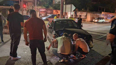 Zincirleme Kaza: 3 Otomobil Çarpıştı, 5 Kişi Yaralandı