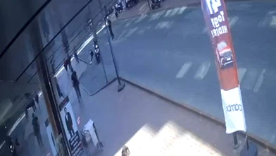 10 Yaşındaki Çocuğa Motosiklet Çarptı! Kaza Kamerada