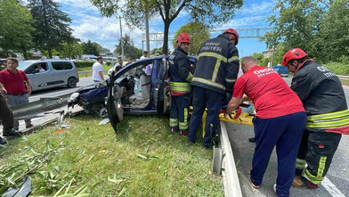 Peş Peşe Trafik Kazaları! Aralarında Çocukların da Olduğu 5 Kişi Yaralandı