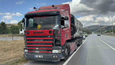 Trafik Kazası: Dolmuş Şoförü Hastanelik Oldu