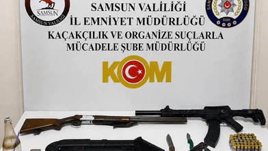 Bafra’da ruhsatsız silah operasyonu: 3 gözaltı