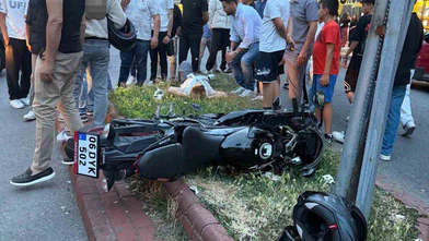 Otomobil ile Motosiklet Çarpıştı: 1 Yaralı