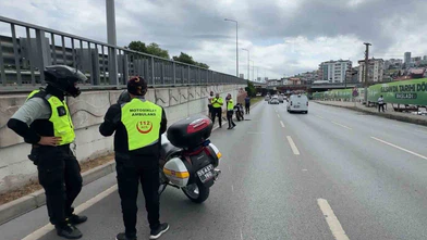 Devrilen Motosikletteki 2 Kişi Yaralandı