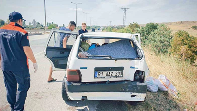 Çorum-Sungurlu Yolunda Kaza: 3 Yaralı