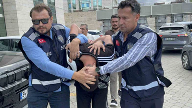 Husumetlisini Araçta Sandı, Kurşun Yağdırdı!