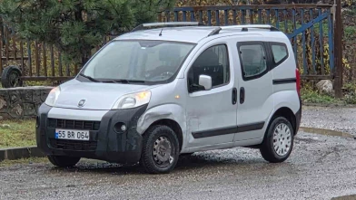 Otomobil ile hafif ticari araç çarpıştı: 2 yaralı