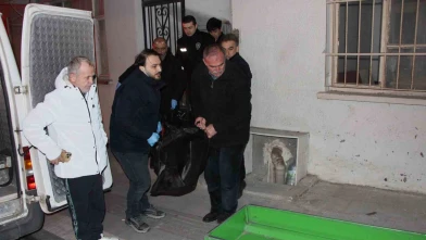 Evinde sahte içki içti, saatler sonra ölü bulundu