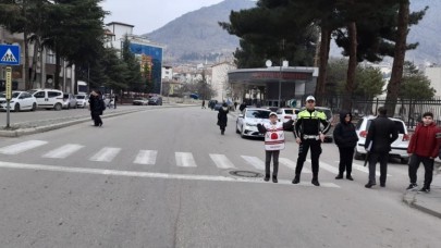 11 ÖĞRENCİ OKUL GEÇİDİ GÖREVLİSİ OLMAYA HAK KAZANDI