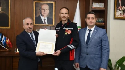 Çelik,Devlet Üstün Fedakârlık Madalyası Alan Personeli Makamında Ağırladı