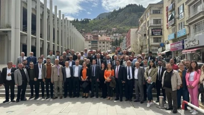 CHP MİLLETVEKİLİ ADAYLARI AMASYA'DA ESNAFLARI ZİYARET ETTİ