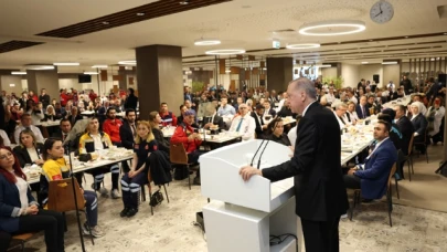 CUMHURBAŞKANI ERDOĞAN, SAĞLIK ÇALIŞANLARIYLA İFTARDA BİR ARAYA GELDİ
